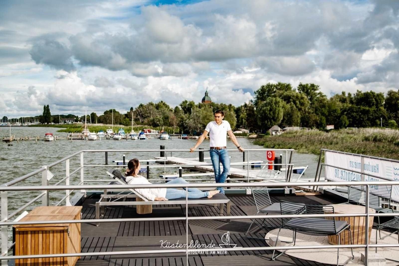 Hausboot Kranichnest Hotel Ribnitz-Damgarten Exterior photo